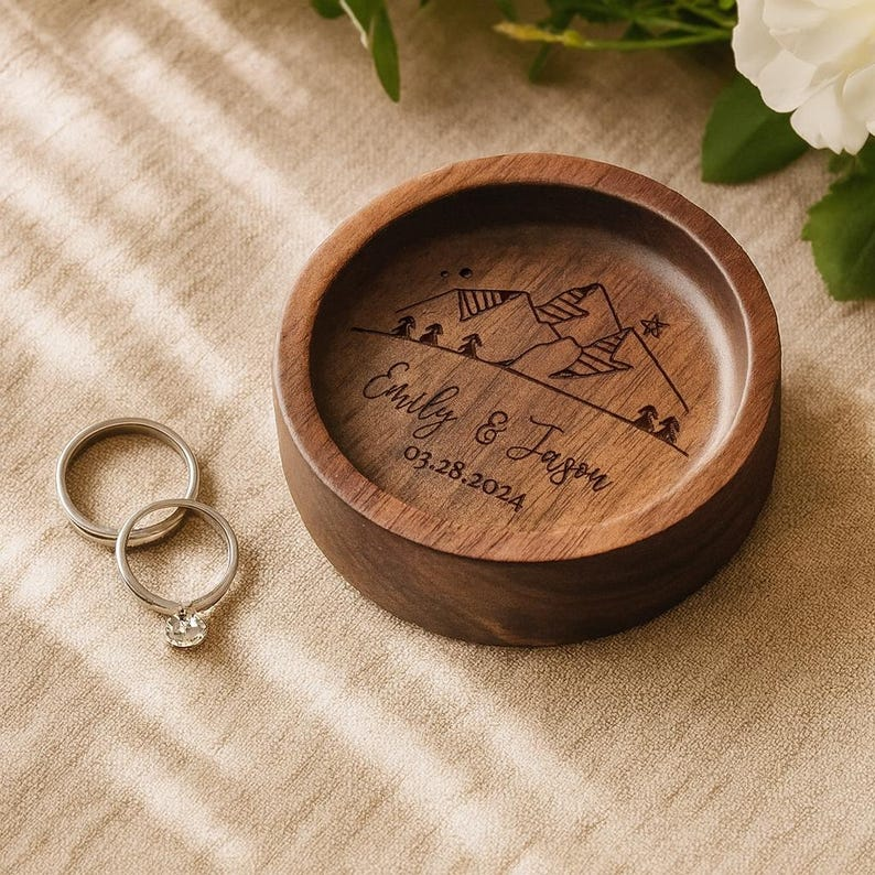 Custom Wood Ring Dish Engraved Name & Date Jewelry Dish for Engagement, Anniversary, Wedding Unique Couple Gift for Her or Him