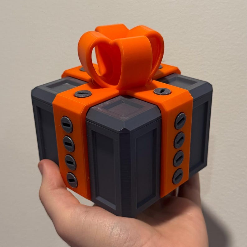 XL Annoying Gift Box: 3D Printed Gag Gift Container