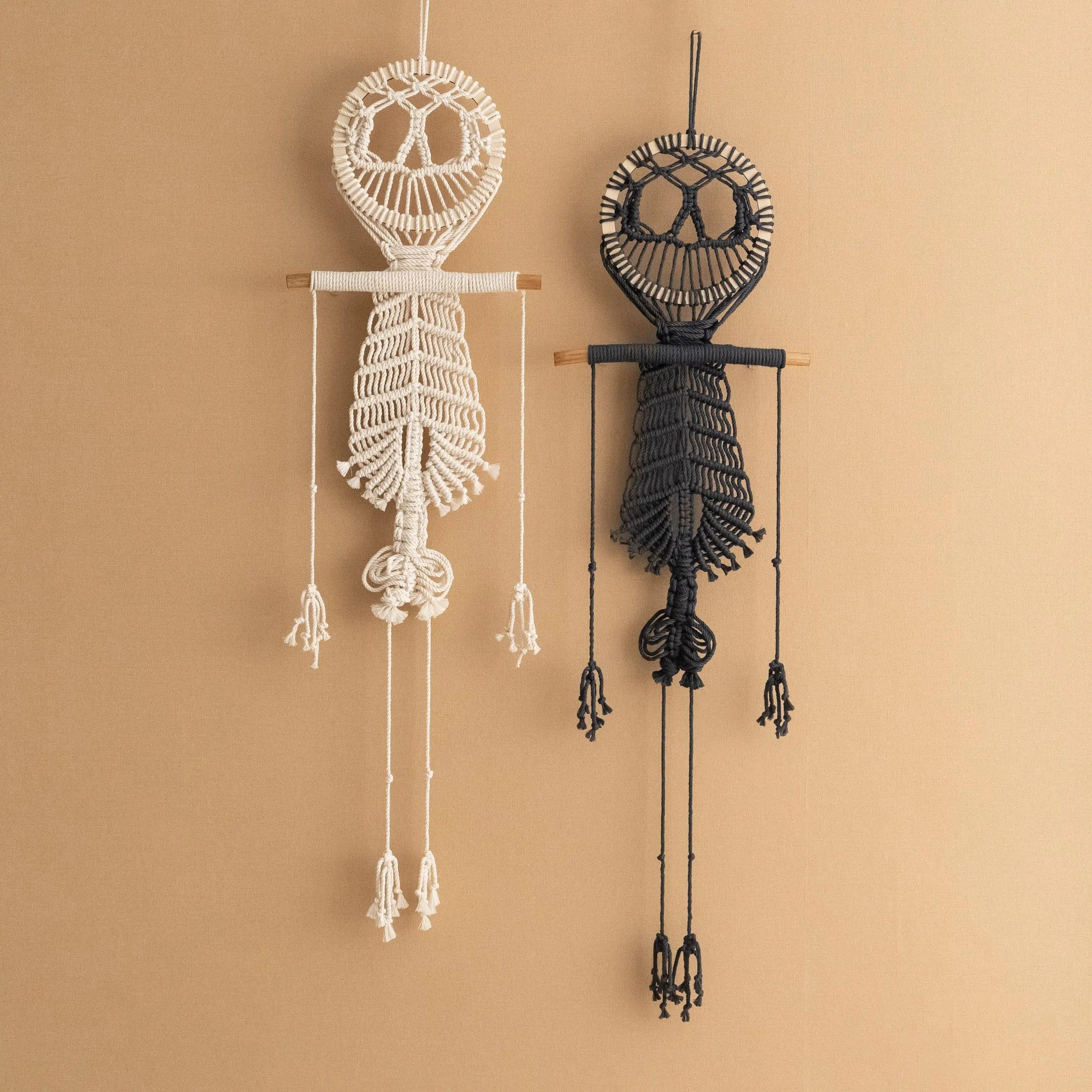 Macrame Skeleton, Halloween Hanging Decoration, Spooky Wall Art, Gothic Decor Bedroom, Halloween Gift, Goth Tapestry, White Skeleton W94
