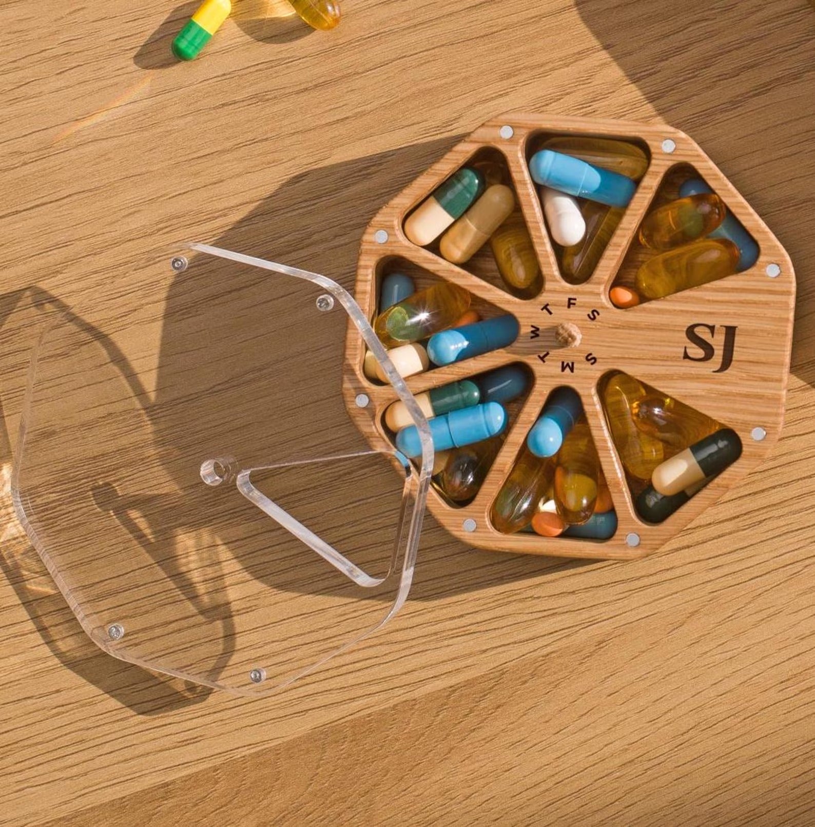 Wooden Daily Pill Box 7-Day, Pill Organizer, Weekly Pill Case,  Engraved Pill Container Storage