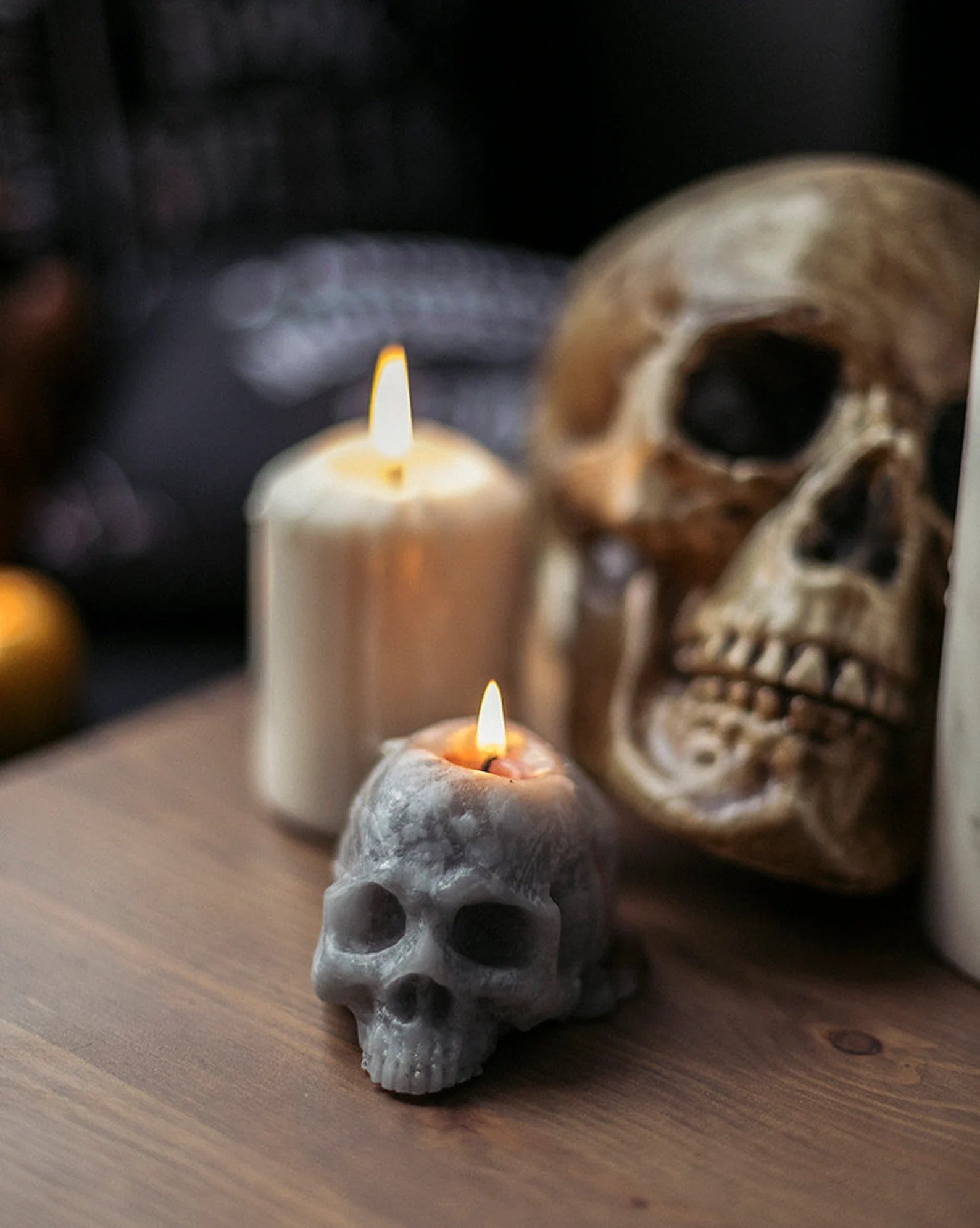 Halloween Candle Skull bleeding red witch